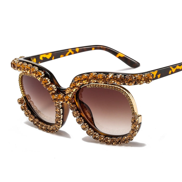 Rhinestone Frame Oversized Women Cat Eye Sunglasses. Vintage Shades Oculos UV400